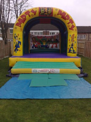 jj bouncy castle hire