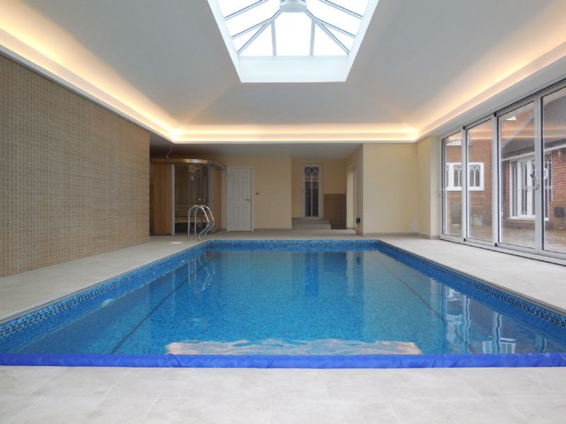 bespoke indoor swimming pools