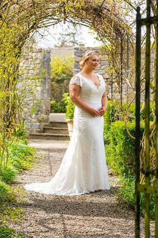 Ballgown Divas Beverley Wedding Dress Shop - FreeIndex